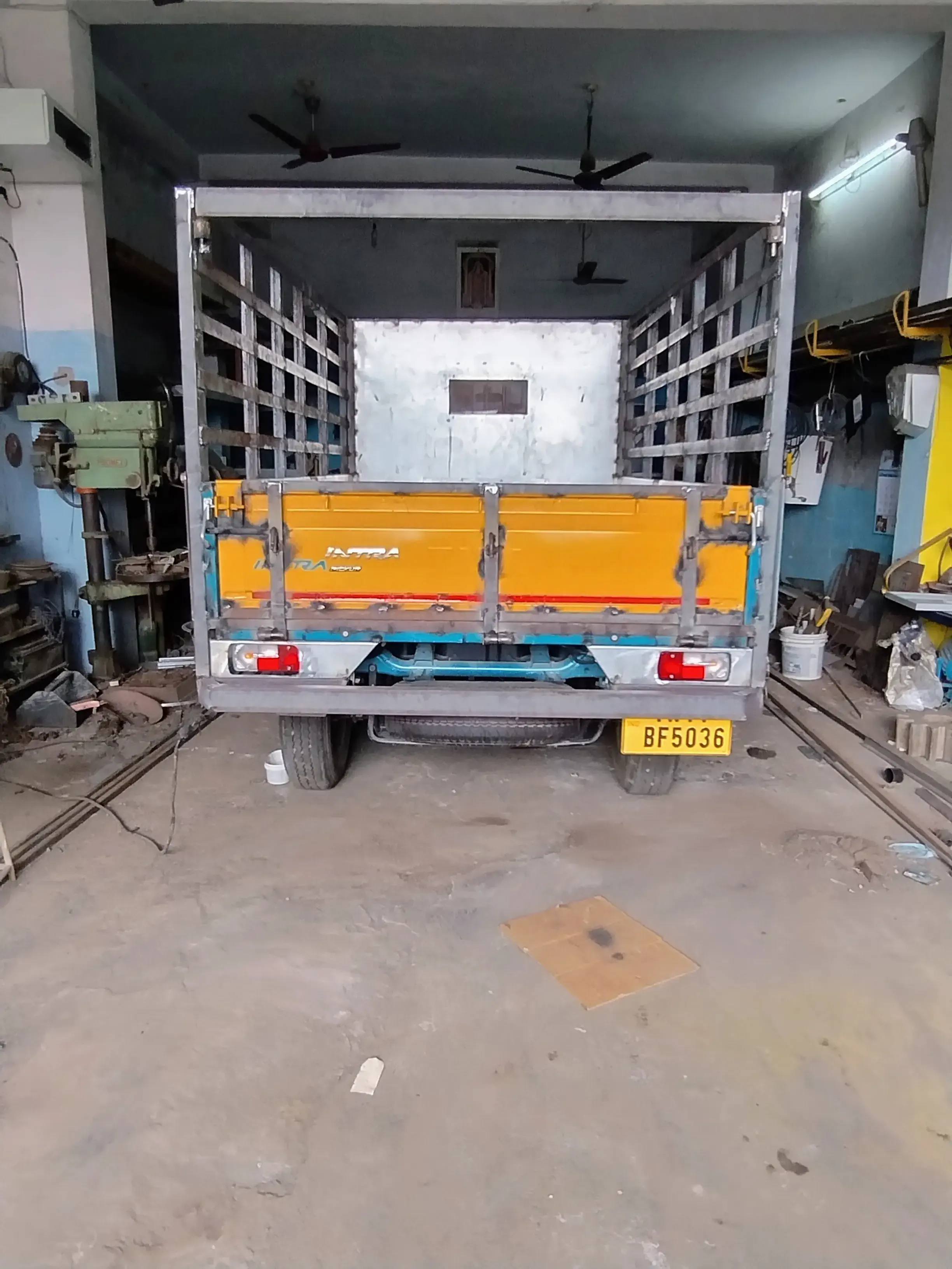 Heavy Truck Hardware Set